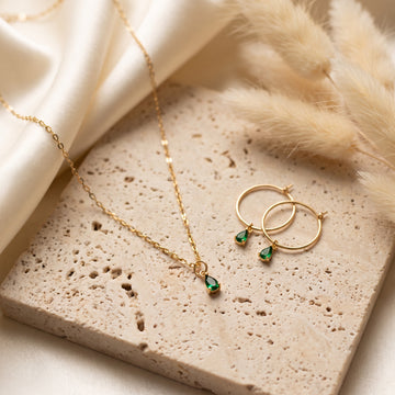Emerald Green Tiny Teardop Earring and  Necklace Set